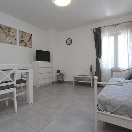 Apartment Casa Miranda ロヴィニ エクステリア 写真